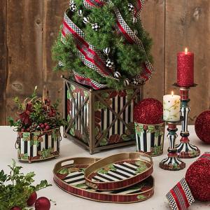 Highland Holiday Square Planter