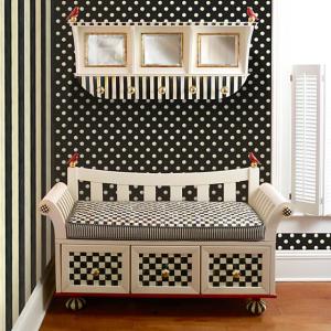 Courtly Stripe Wallpaper