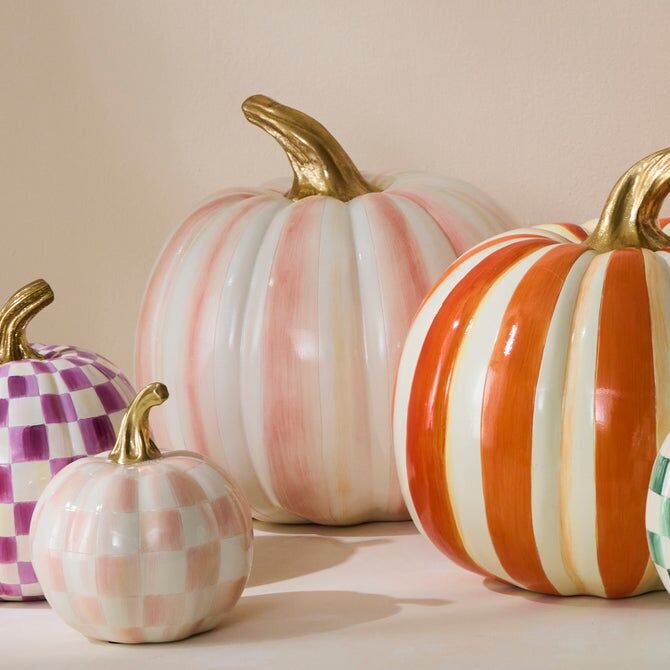 Rosy Check Small Pumpkin