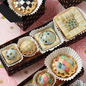 Petit Four Square Knob - Parchment Check