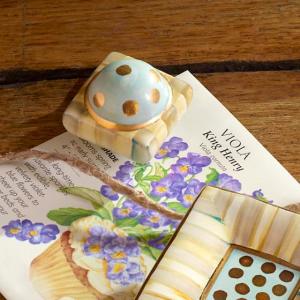 Petit Four Square Knob - Parchment Check
