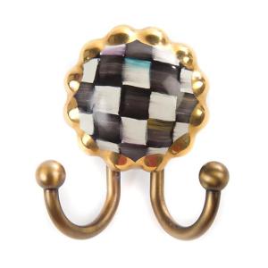 Courtly Check Hook