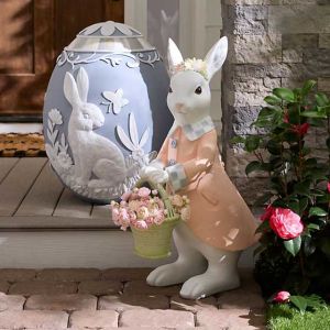 Cameo Trophy Mrs. Rabbit