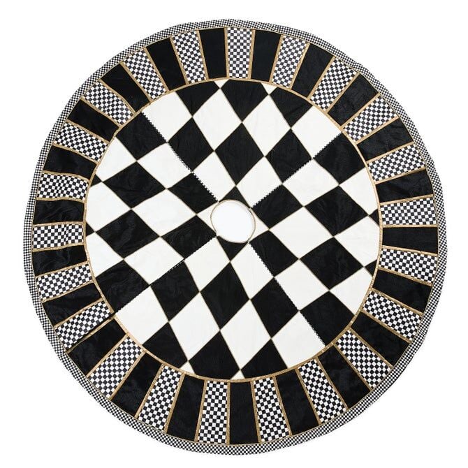 Courtly Noel Tree Skirt