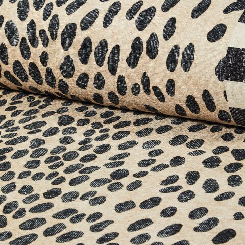 Snow Leopard 2' x 3' Washable Rug