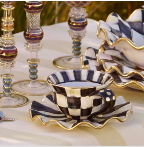 Courtly Check Teacup