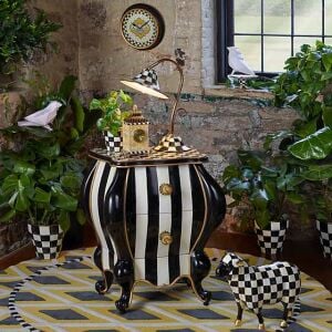 Courtly Check Desk Lamp - Turkey