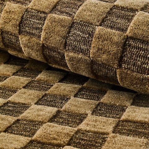 Cocoa Checkerboard 8' x 10' Rug