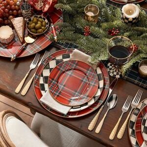 Tartastic Enamel Salad/Dessert Plate - Red