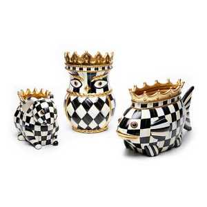 Owl Queen Garden Pot