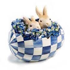 Peekablue Egg