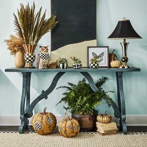 Courtly Stripe Vase Lamp