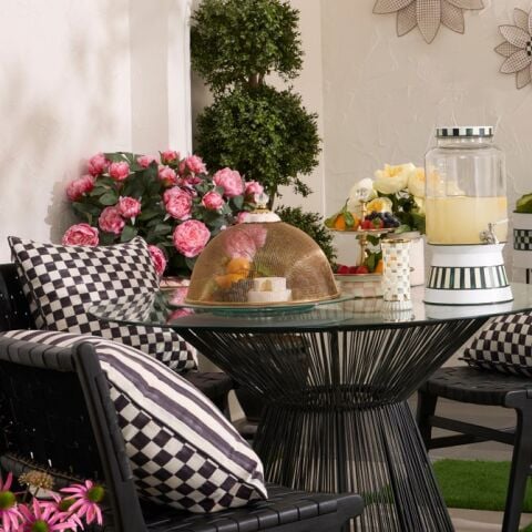 Rosy Check Large Mesh Dome