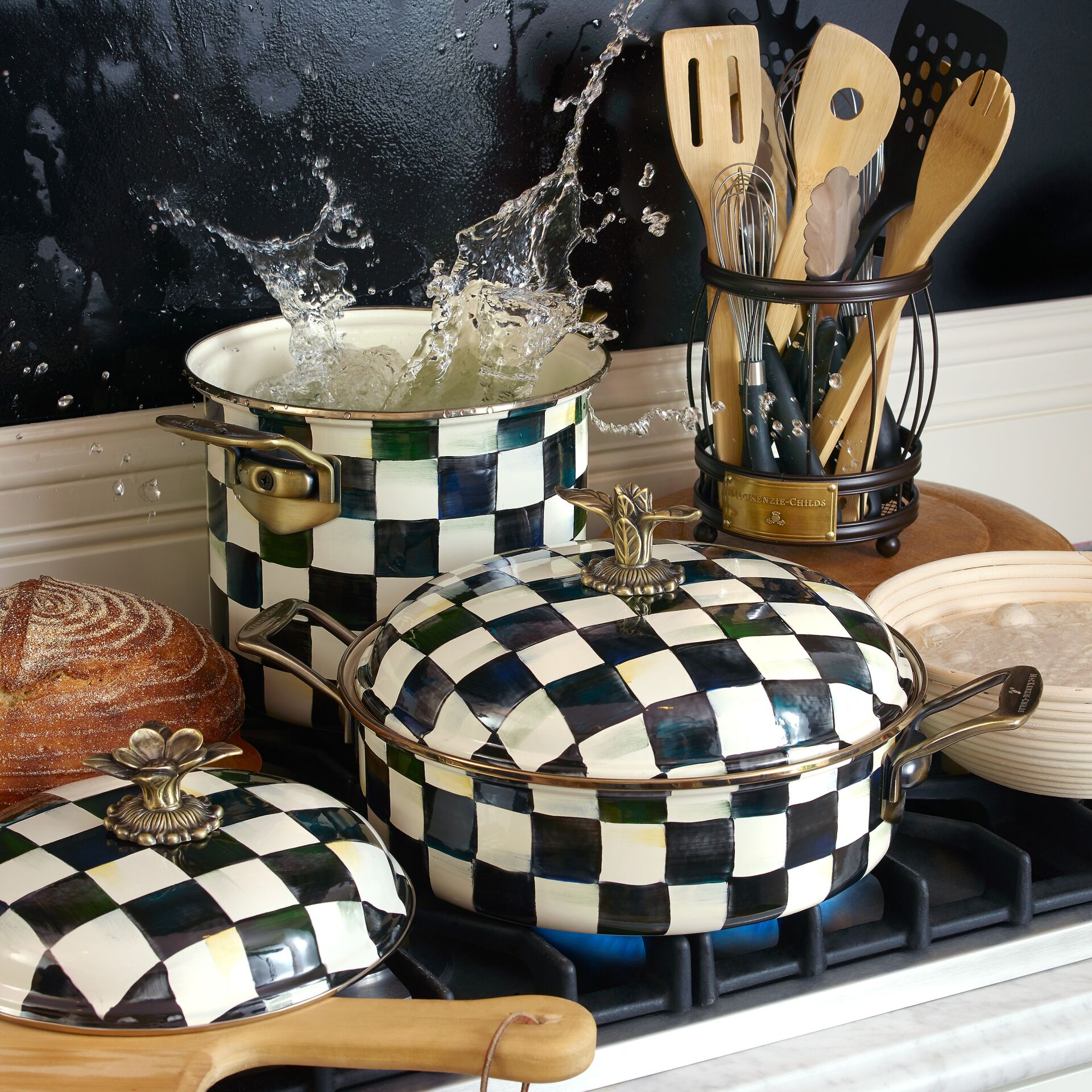 Courtly Check Enamel 7 Qt Stockpot