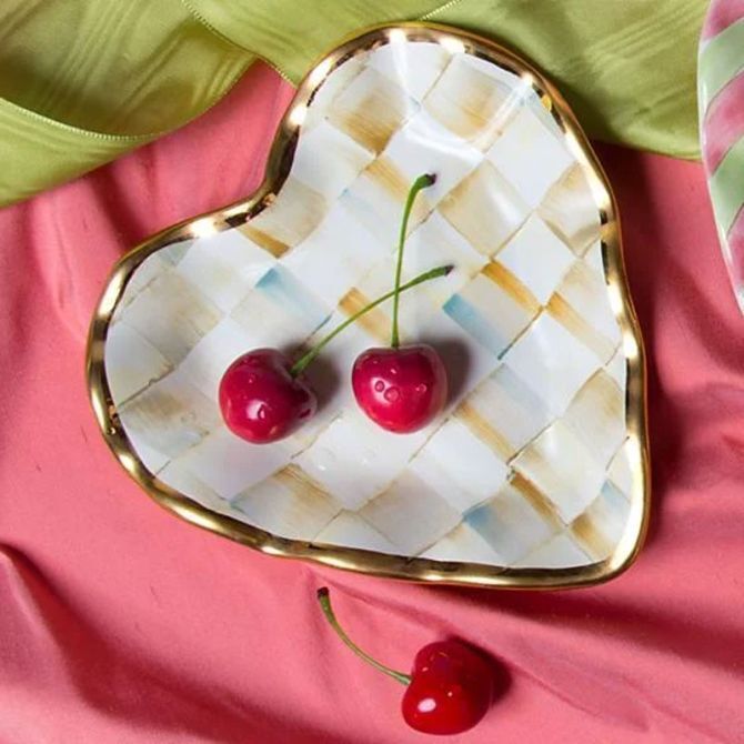 Parchment Check Fluted Heart Plate