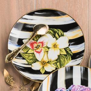 Thistle & Bee Salad Plate - Trillium