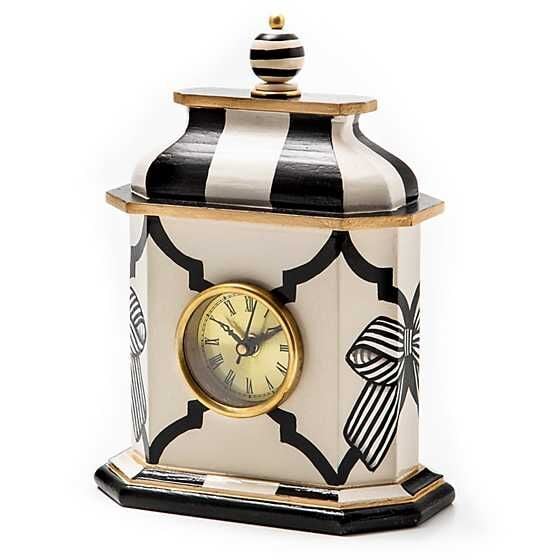 Pretty as a Bow Clock