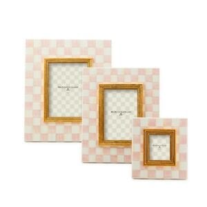 Rosy Check 2.5'' x 3'' Frame