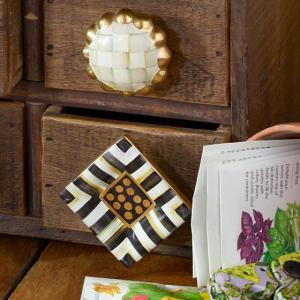 Parchment Check Round Knob