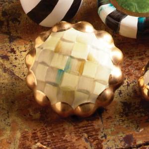Parchment Check Round Knob