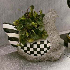 Naturals Mother Hen Planter